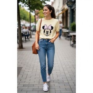 DISNEY X TU Short Sleeve Sweater Minnie Mouse Graphic Yellow Sz 8 Soft Stretchy